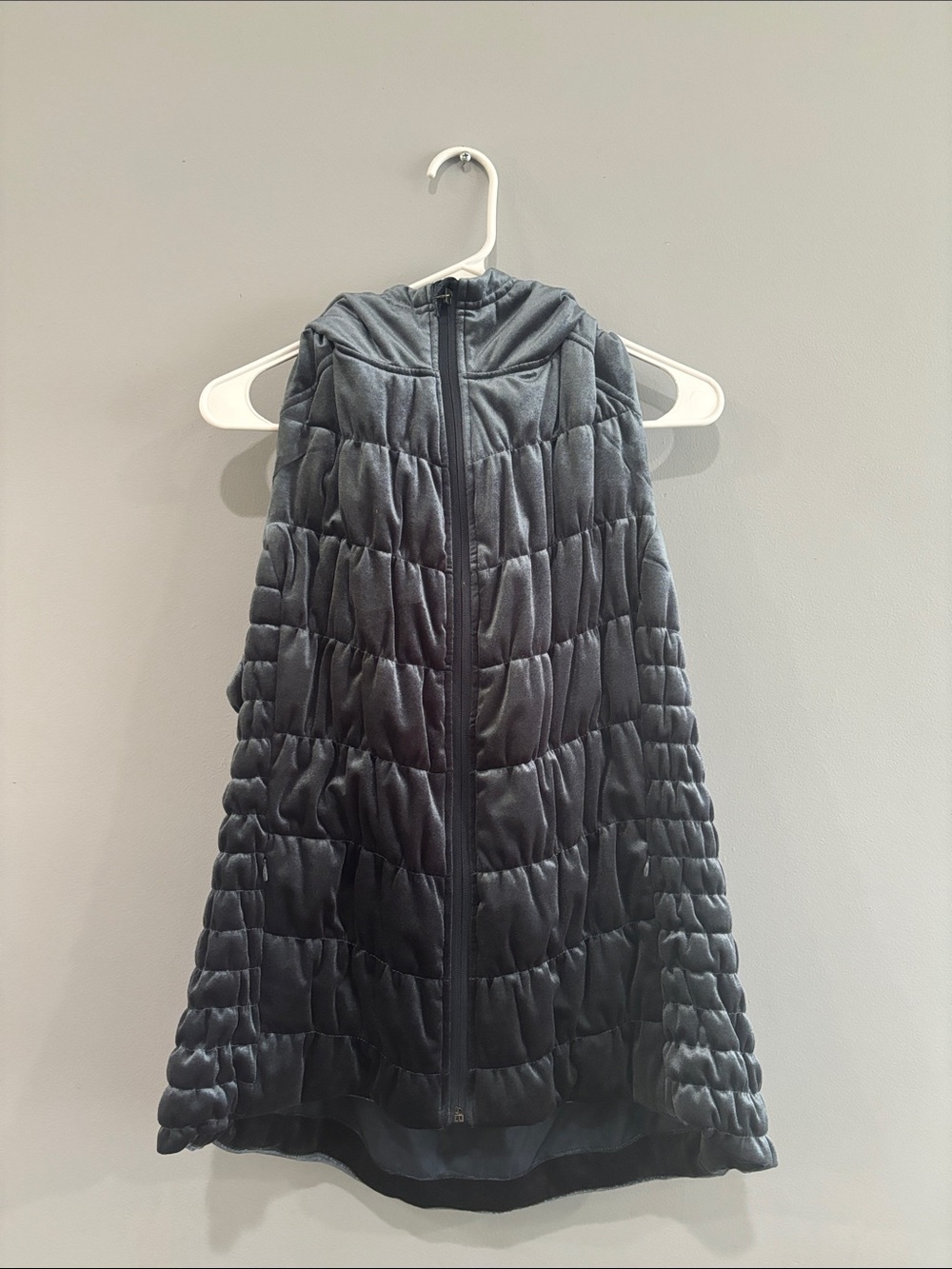 Women's Quilted Hooded Vest - Black